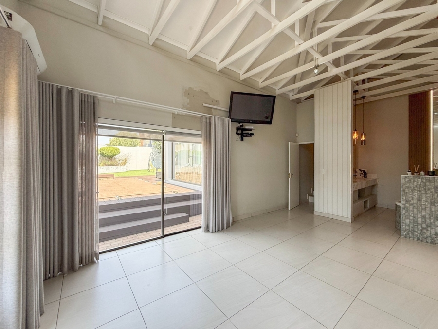 4 Bedroom Property for Sale in Xanadu Nature Estate North West